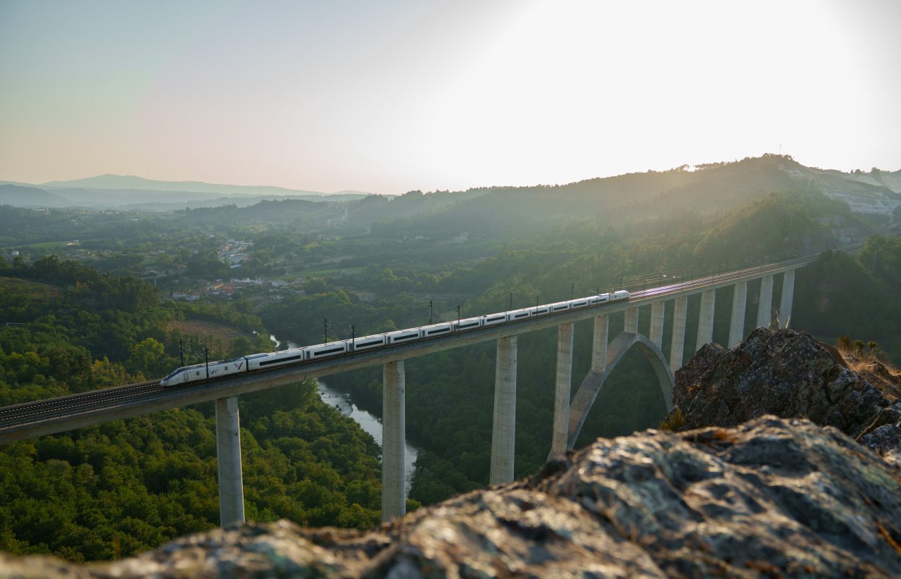 Los futuros trenes transeuropeos de alta velocidad se desarrollan en Euskadi